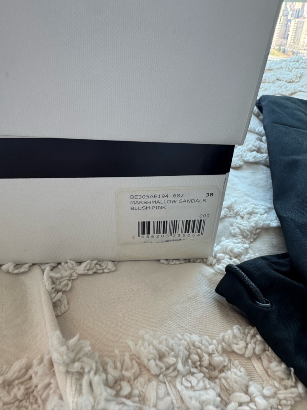 Givenchy Marshmallow slides - Picture 6 of 6